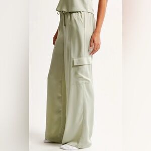 Abercrombie & Fitch Lounge Satin Wide Leg Cargo Pant (brown)